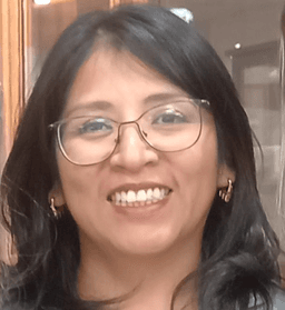 Dra. Cinthia Cardenas, dentista em São Paulo