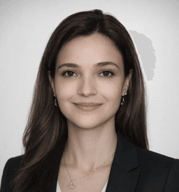 Dra. Camila de Sousa Lopes, dentista em Belém