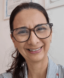 Dra. Ana Amélia Amoy F. Mantovani, dentista em Rio de Janeiro