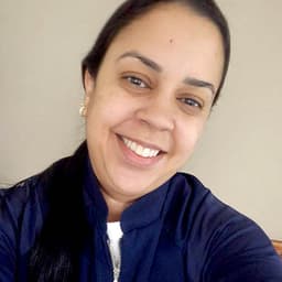Dra. Karen Regina Silva Monteiro, dentista em Rio de Janeiro