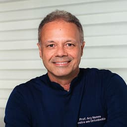 Dr. Ary Nunes, dentista em Recife
