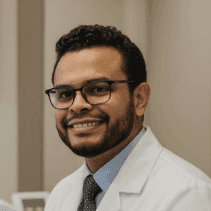Dr. Iuri Oliveira